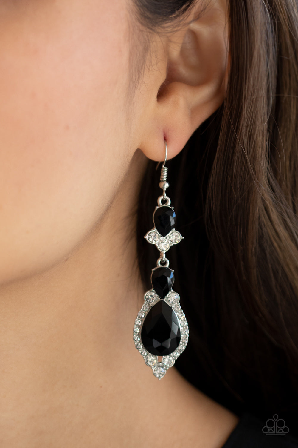 Paparazzi ♥ Fully Flauntable - Black ♥  Earrings