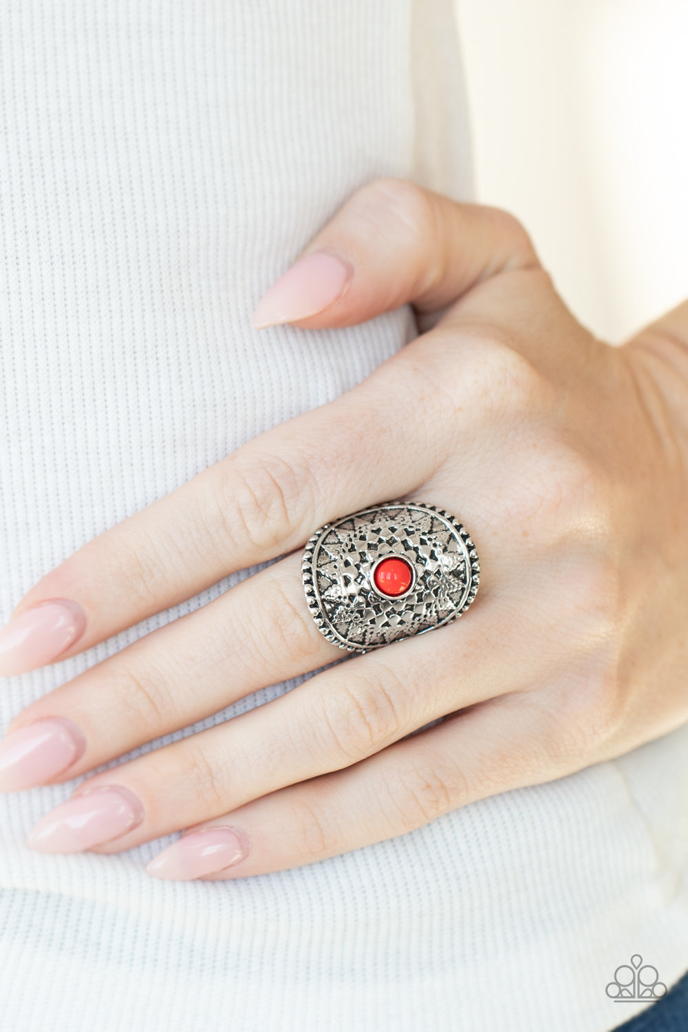 Paparazzi ♥ Mojave Rays - Red ♥  Ring
