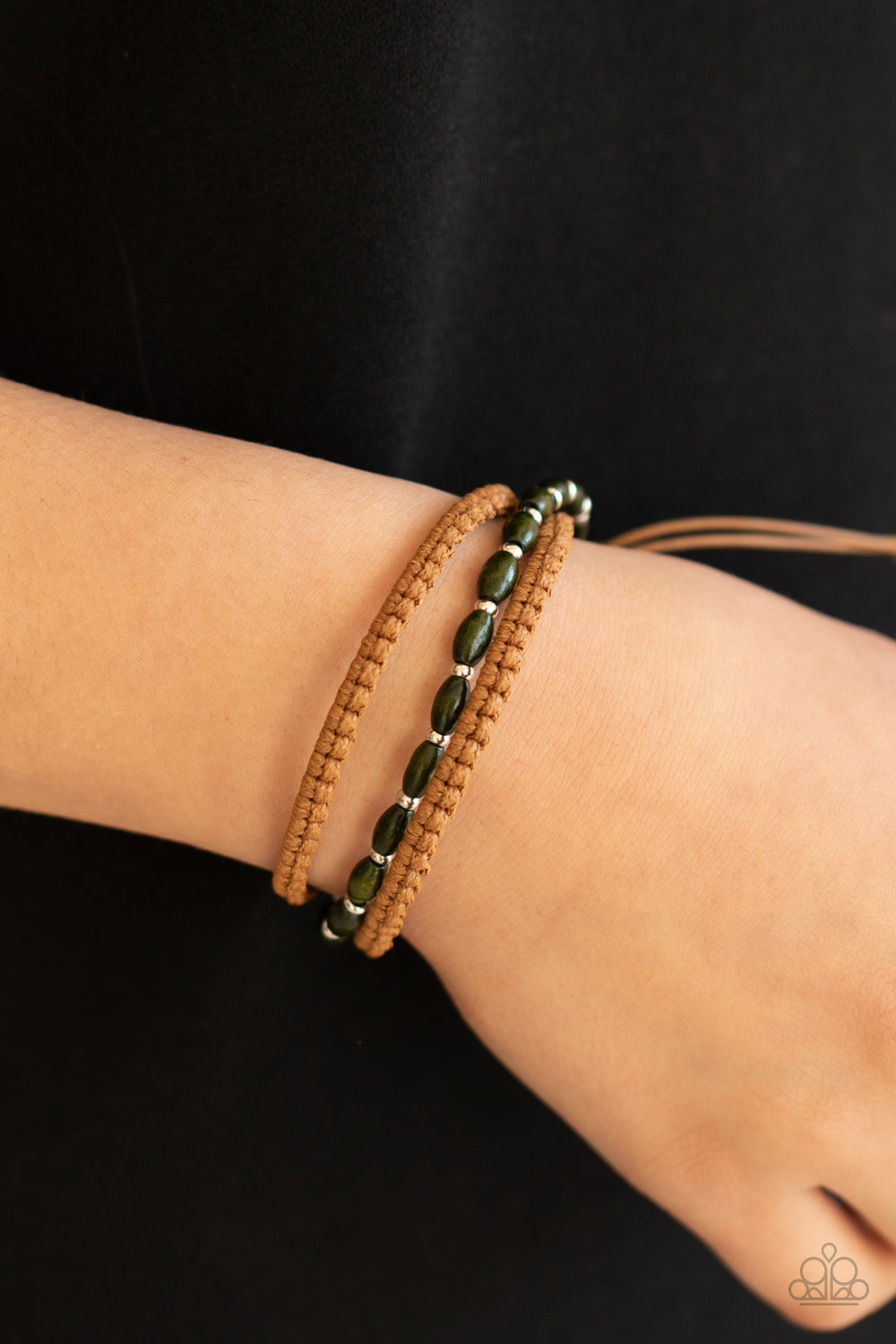 Paparazzi ♥ Refreshingly Rural - Green ♥  Bracelet
