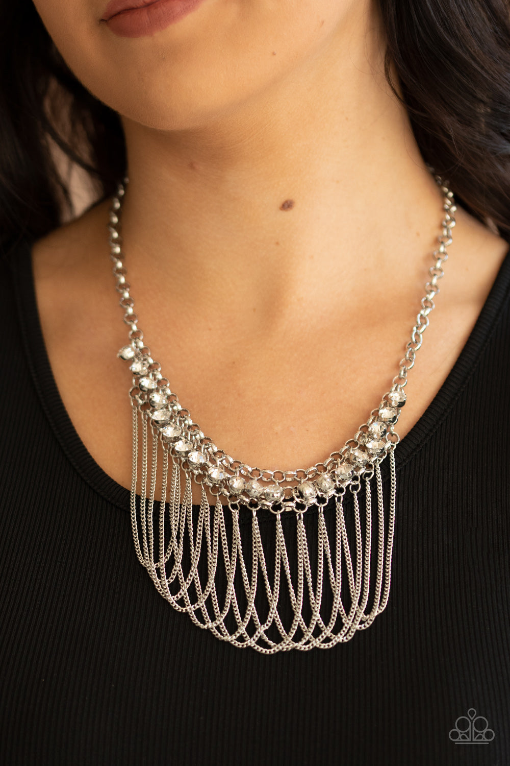 Paparazzi ♥ Flaunt Your Fringe - White ♥  Necklace