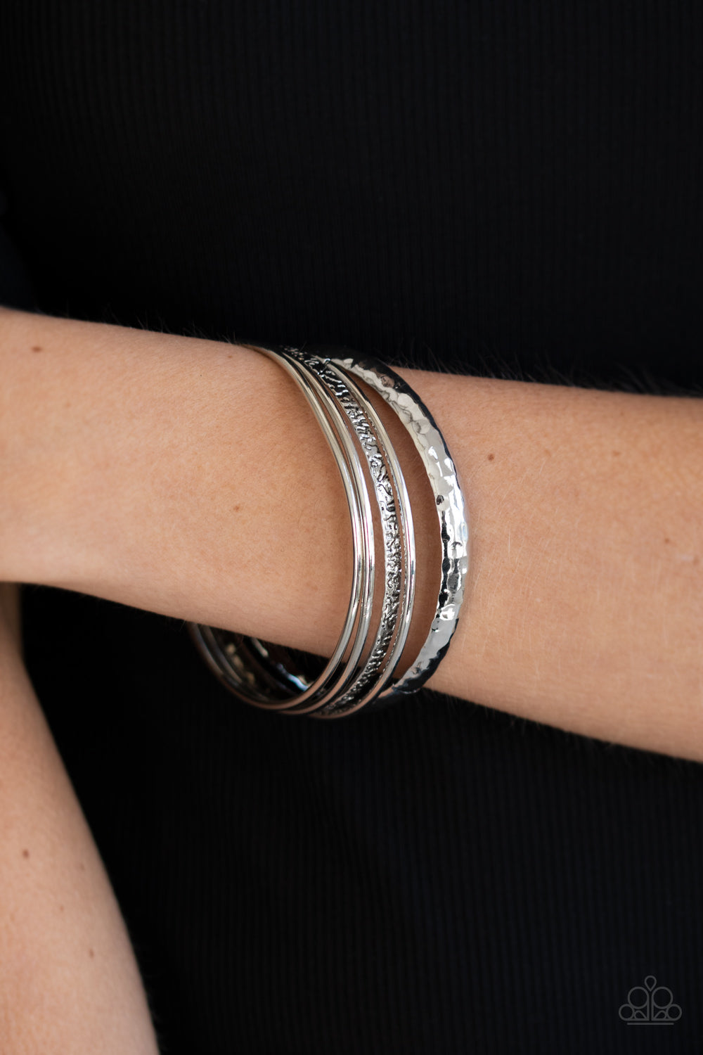 Paparazzi ♥ Get Into Gear - Silver ♥  Bracelet