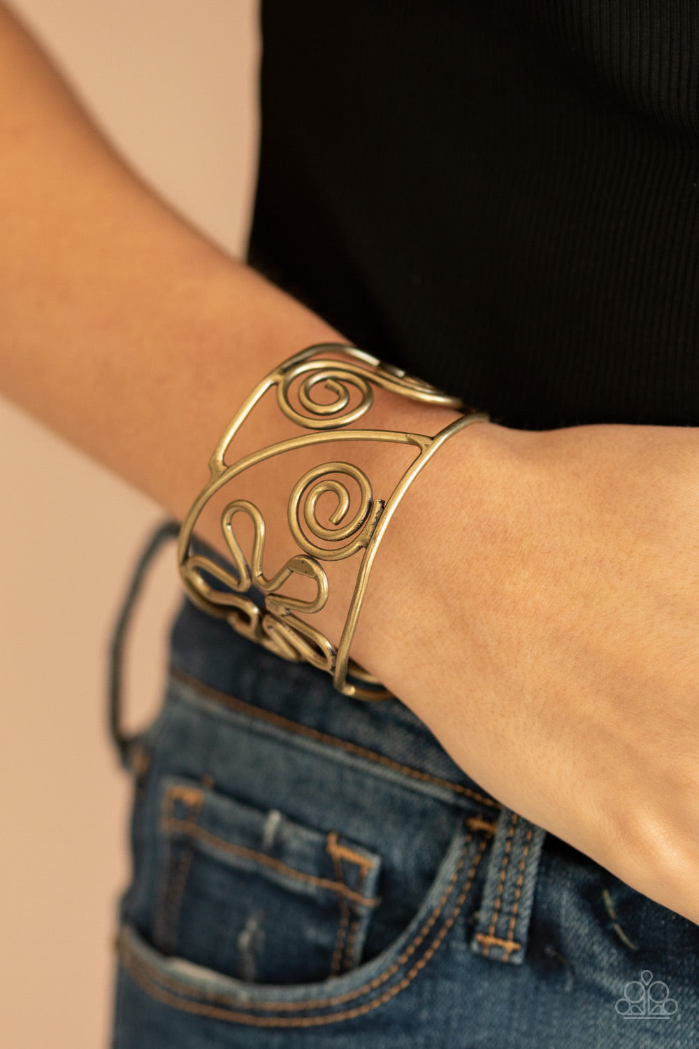 Paparazzi ♥ Groovy Sensations - Brass ♥  Bracelet