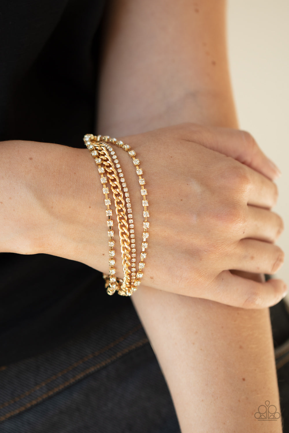 Paparazzi ♥ Brilliantly Beaming - Gold ♥  Bracelet