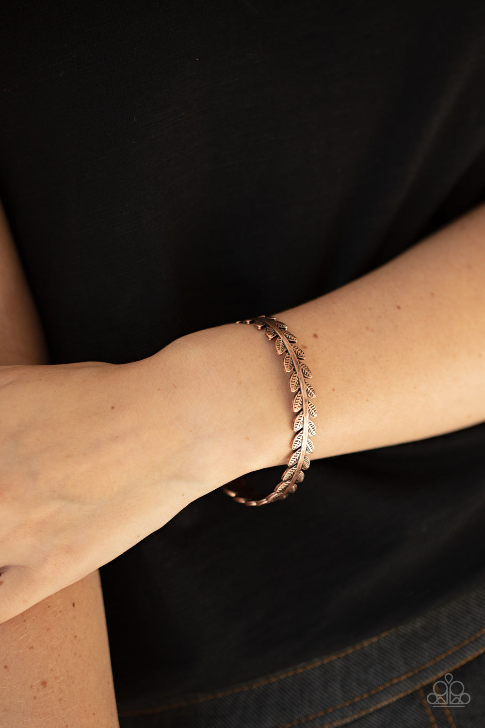Paparazzi ♥ Laurel Groves - Copper ♥  Bracelet