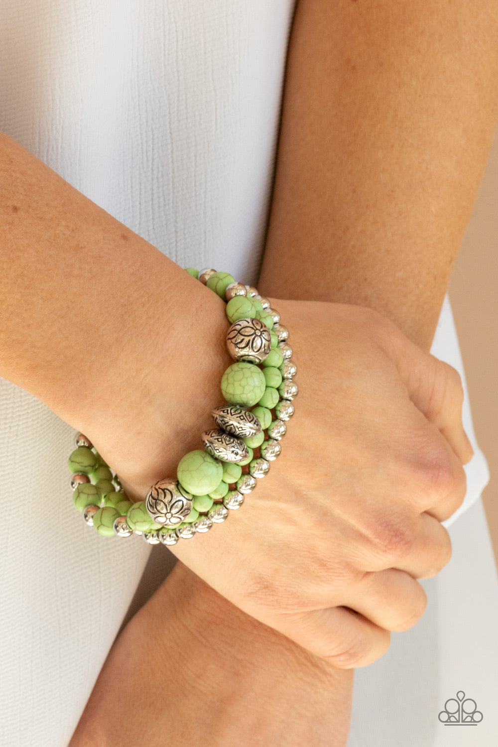 Paparazzi ♥ Desert Blossom - Green ♥  Bracelet