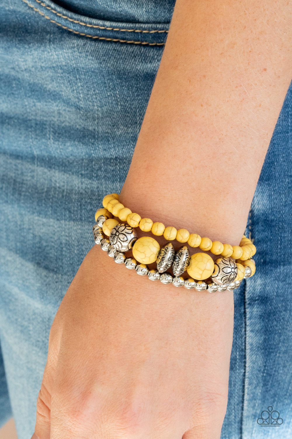 Paparazzi ♥ Desert Blossom - Yellow ♥  Bracelet