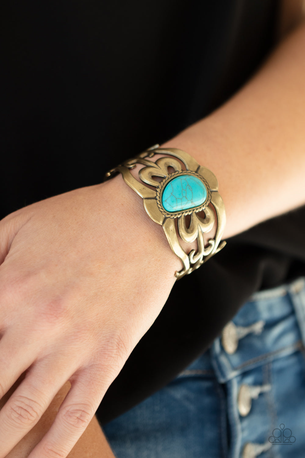 Paparazzi ♥ The MESAS are Calling - Brass ♥  Bracelet