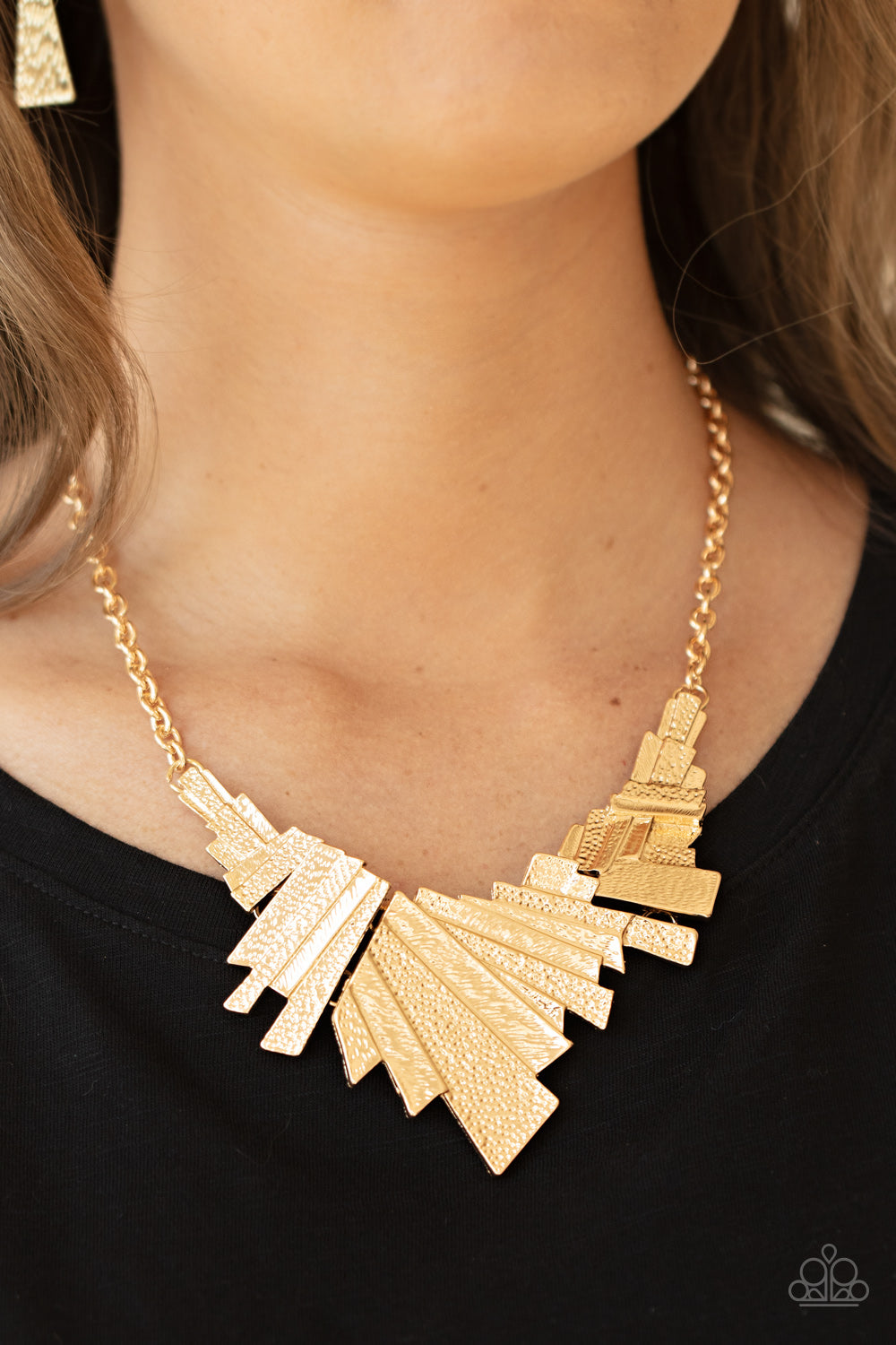 Paparazzi ♥ Happily Ever AFTERSHOCK - Gold ♥  Necklace