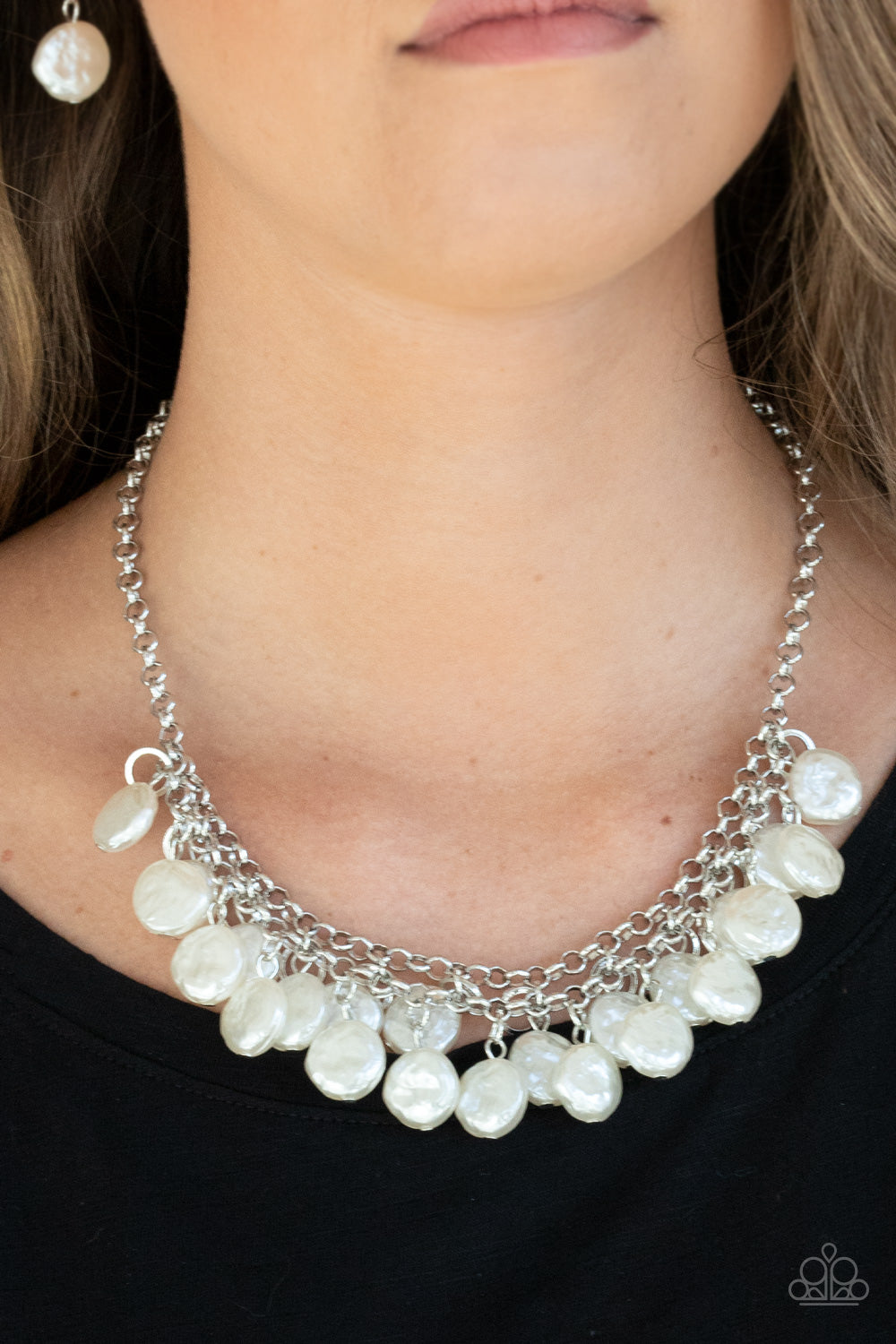 Paparazzi ♥ BEACHFRONT and Center - White ♥  Necklace