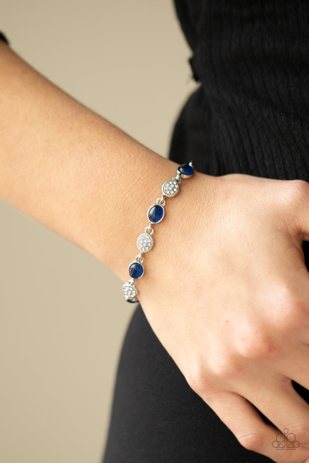 Paparazzi ♥ Stop and GLOW - Blue ♥  Bracelet