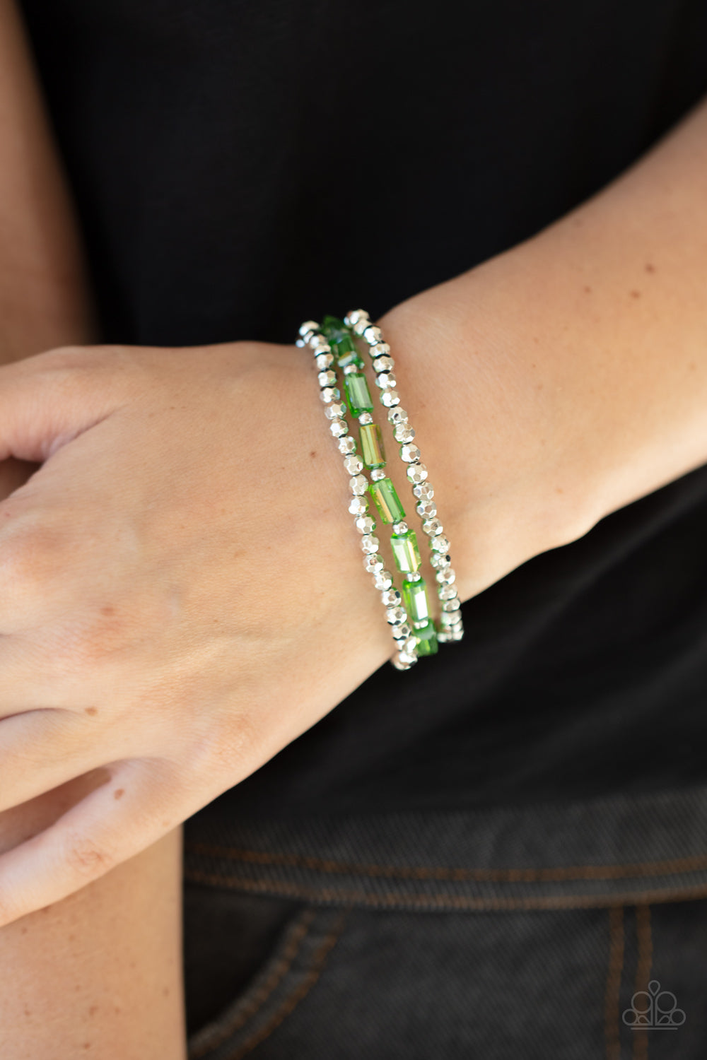 Paparazzi ♥ Elegant Essence - Green ♥  Bracelet