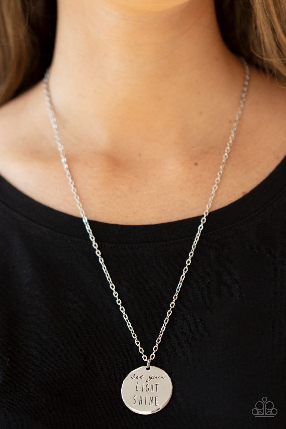 Paparazzi ♥ Light It Up - Silver ♥  Necklace