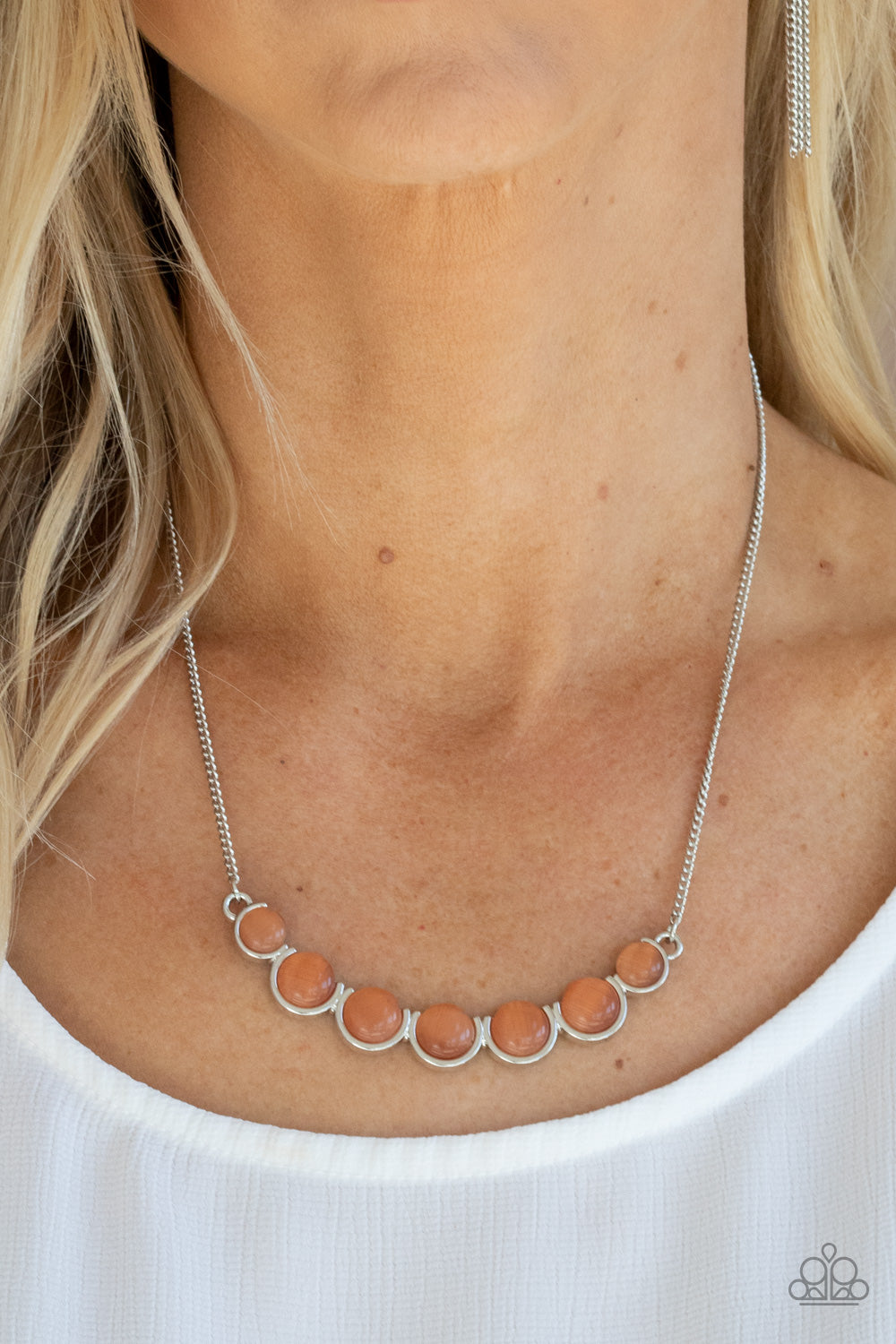Paparazzi ♥ Serenely Scalloped - Orange ♥  Necklace