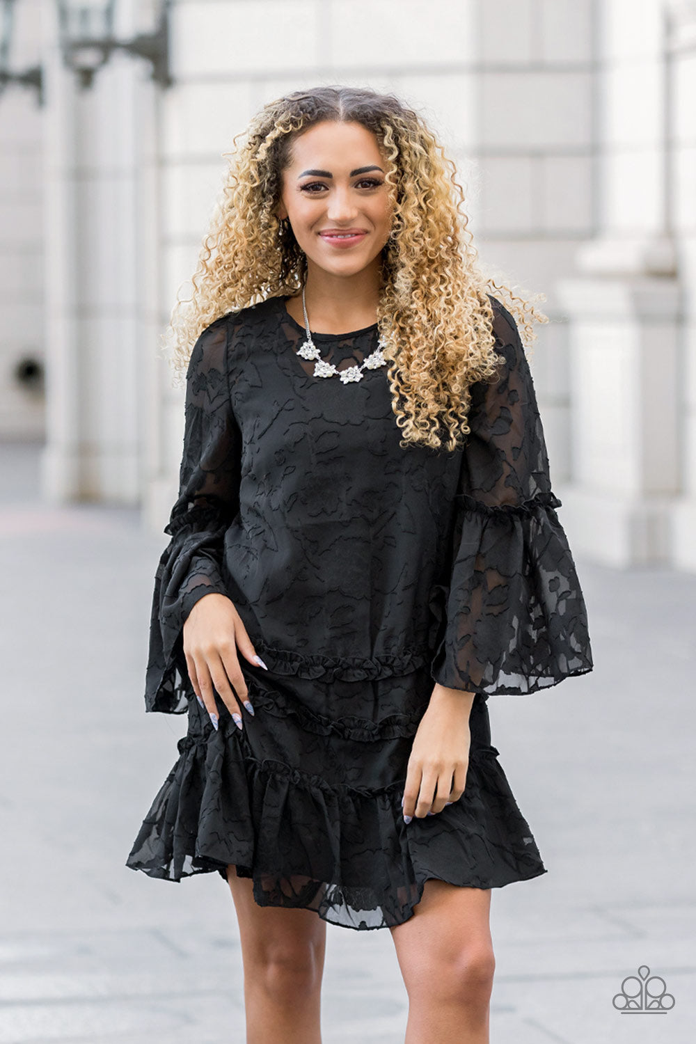 Paparazzi ♥ HEIRESS of Them All - White ♥  Necklace