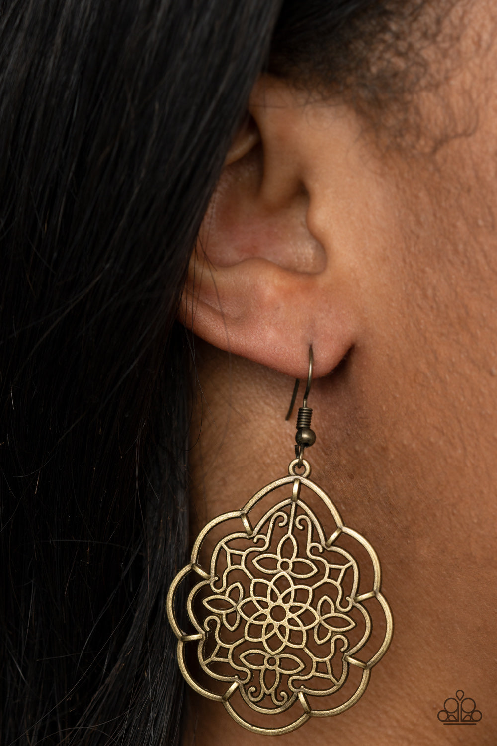Paparazzi ♥ Tour de Taj Mahal - Brass ♥  Earrings
