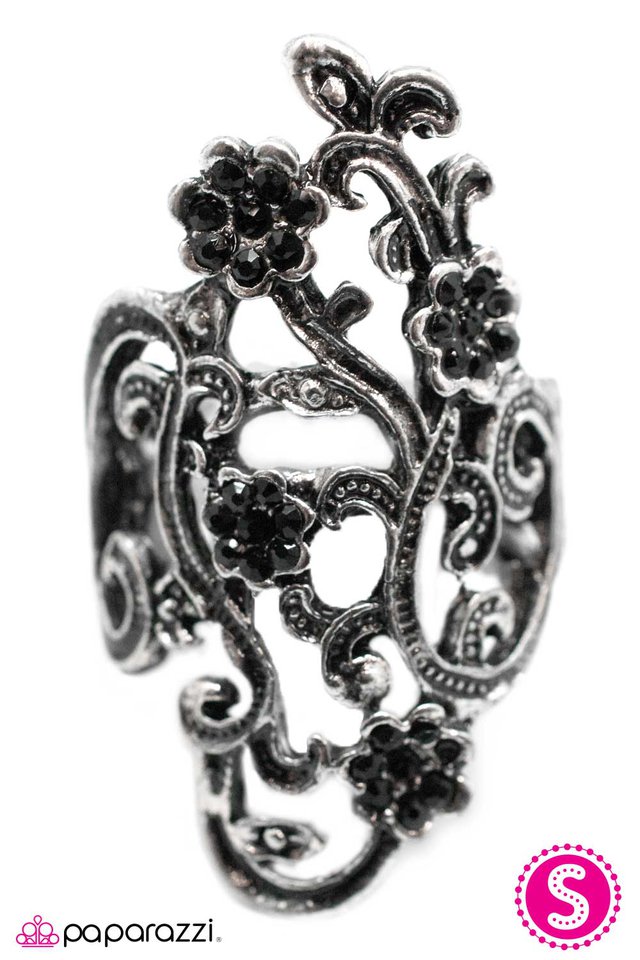 Paparazzi ♥ Hey Jude - Black ♥ Ring