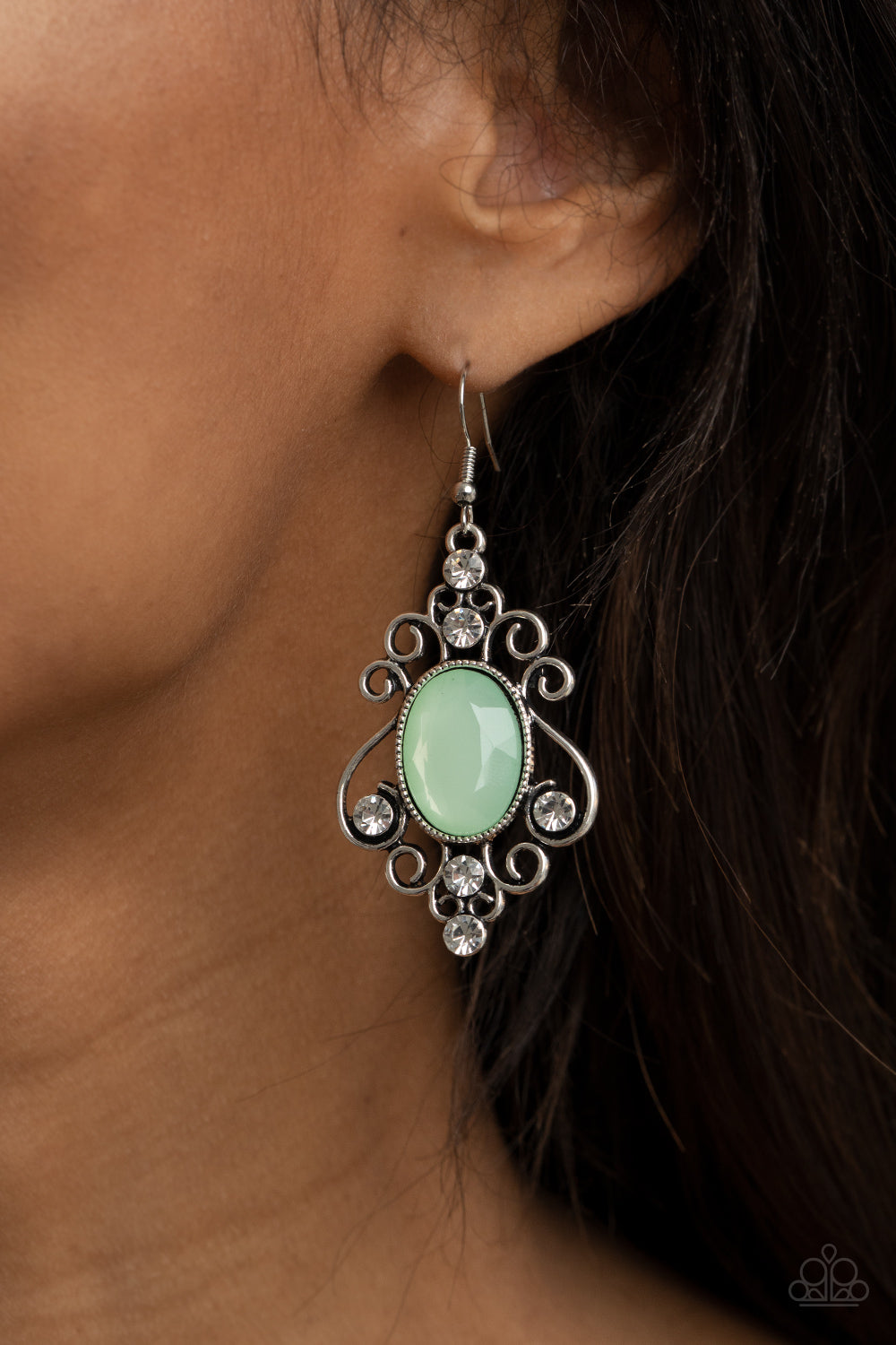 Paparazzi ♥ Tour de Fairytale - Green ♥  Earrings