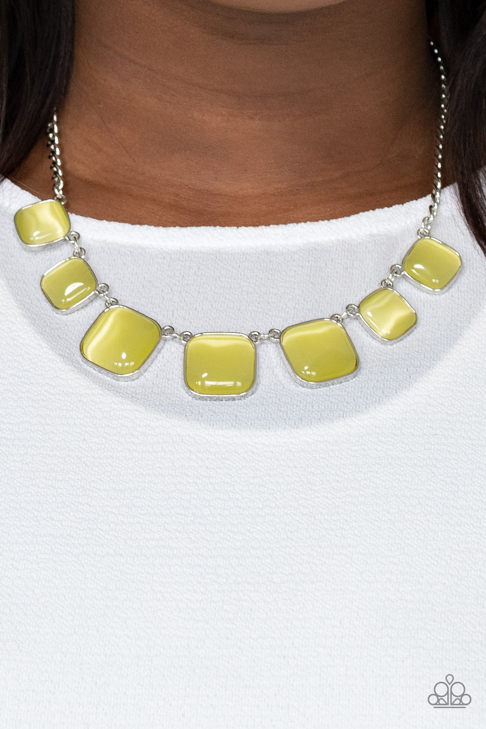 Paparazzi ♥ Aura Allure - Yellow ♥  Necklace