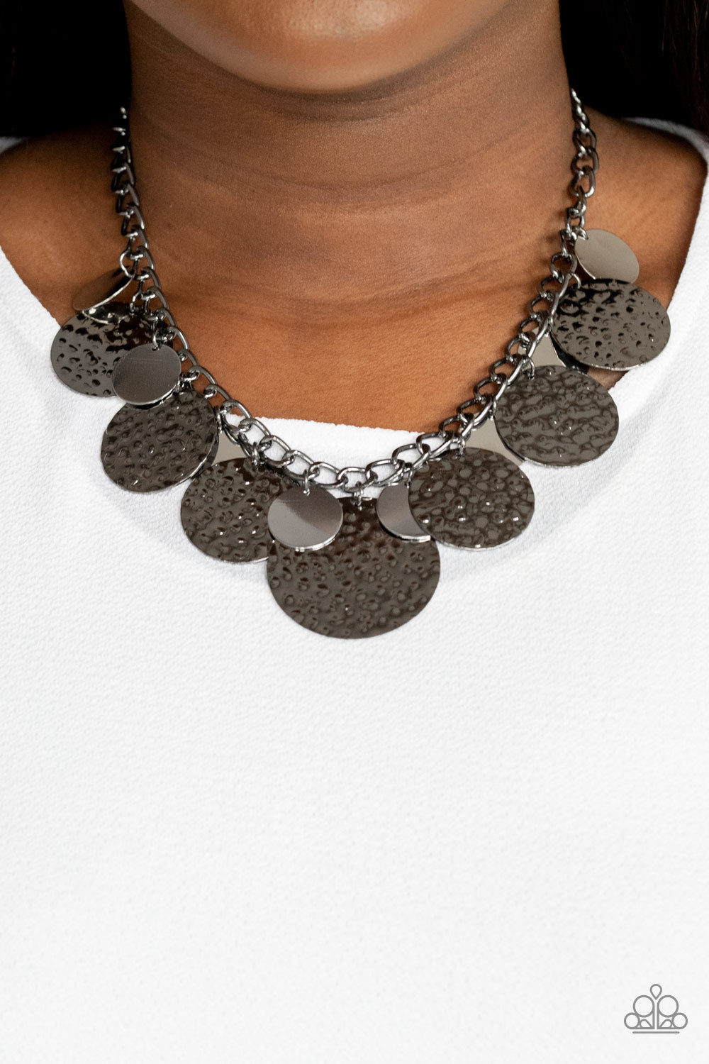 Paparazzi ♥ Industrial Grade Glamour - Black ♥  Necklace