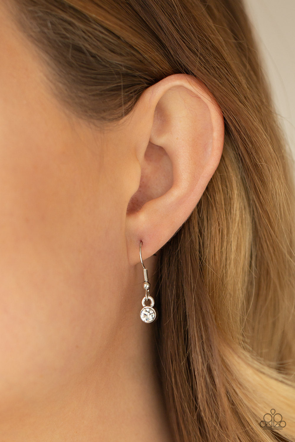 Paparazzi ♥ Vintage Royale - White ♥  Necklace