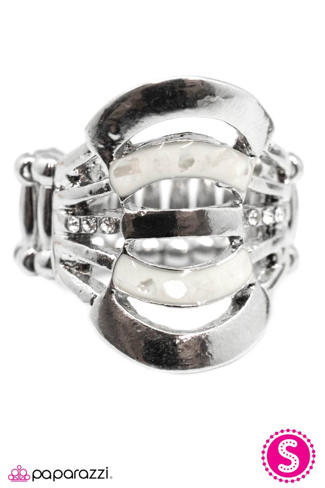 Paparazzi ♥ On A Side Note - White ♥ Ring