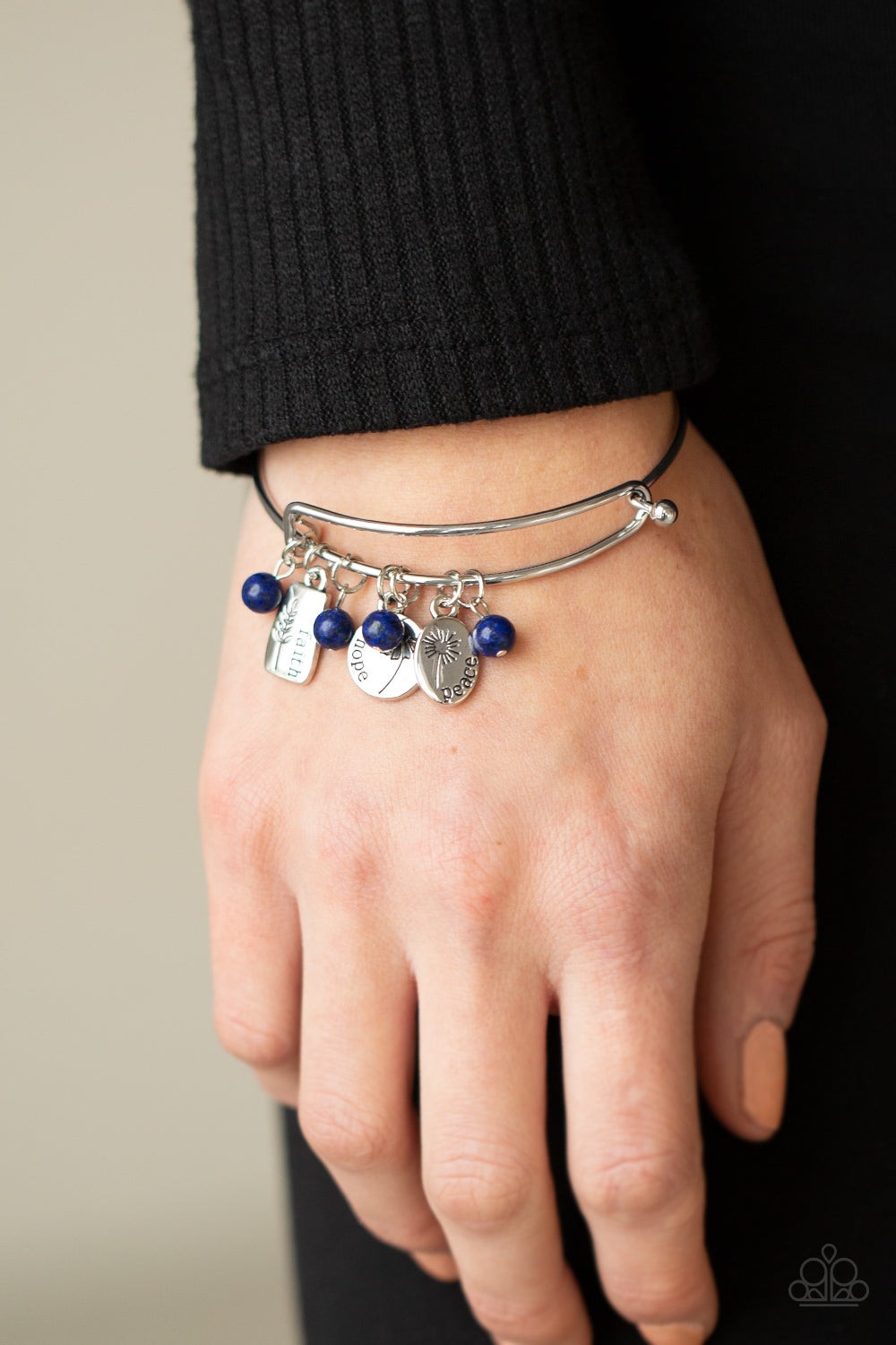 Paparazzi ♥ GROWING Strong - Blue ♥  Bracelet
