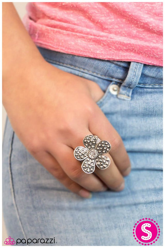 haute-and-heated-white-p4wh-wtsv-022xx