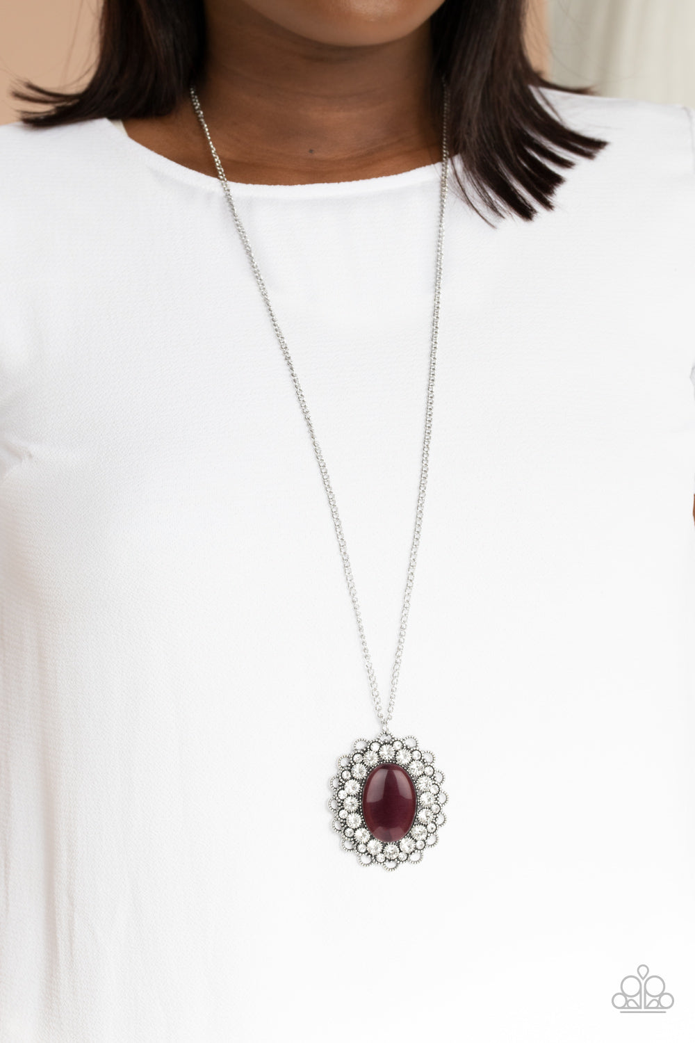 Paparazzi ♥ Oh My Medallion - Purple ♥  Necklace