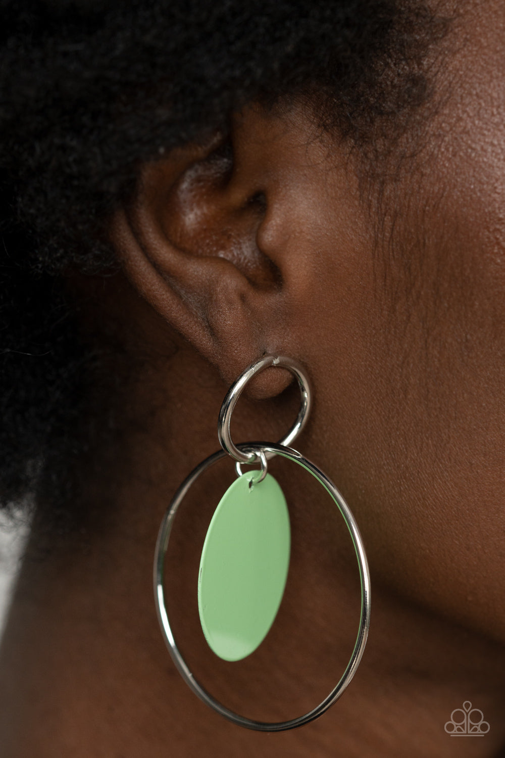 Paparazzi ♥ POP, Look, and Listen - Green ♥  Post Earrings