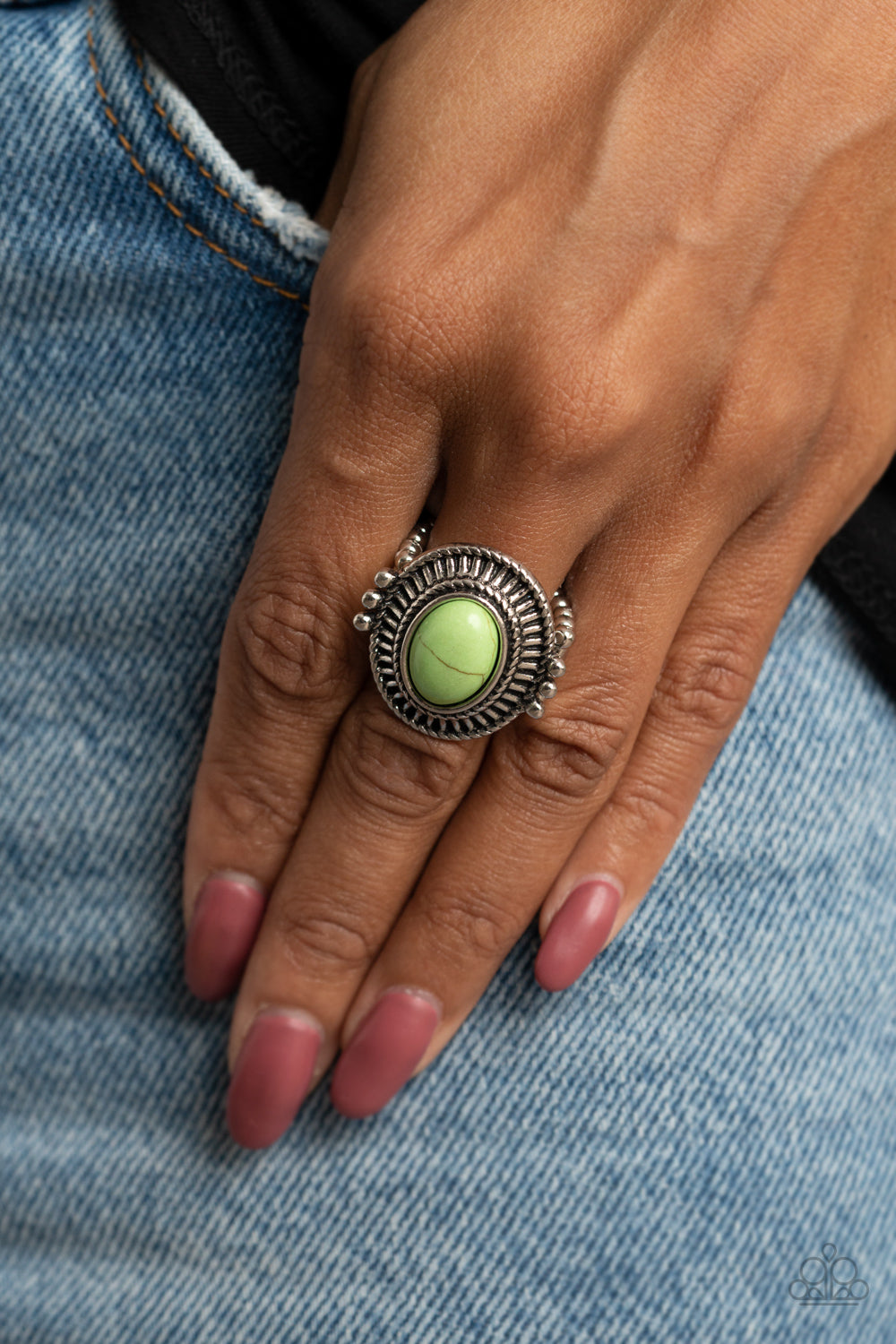 Paparazzi ♥ BADLANDS To The Bone - Green ♥  Ring