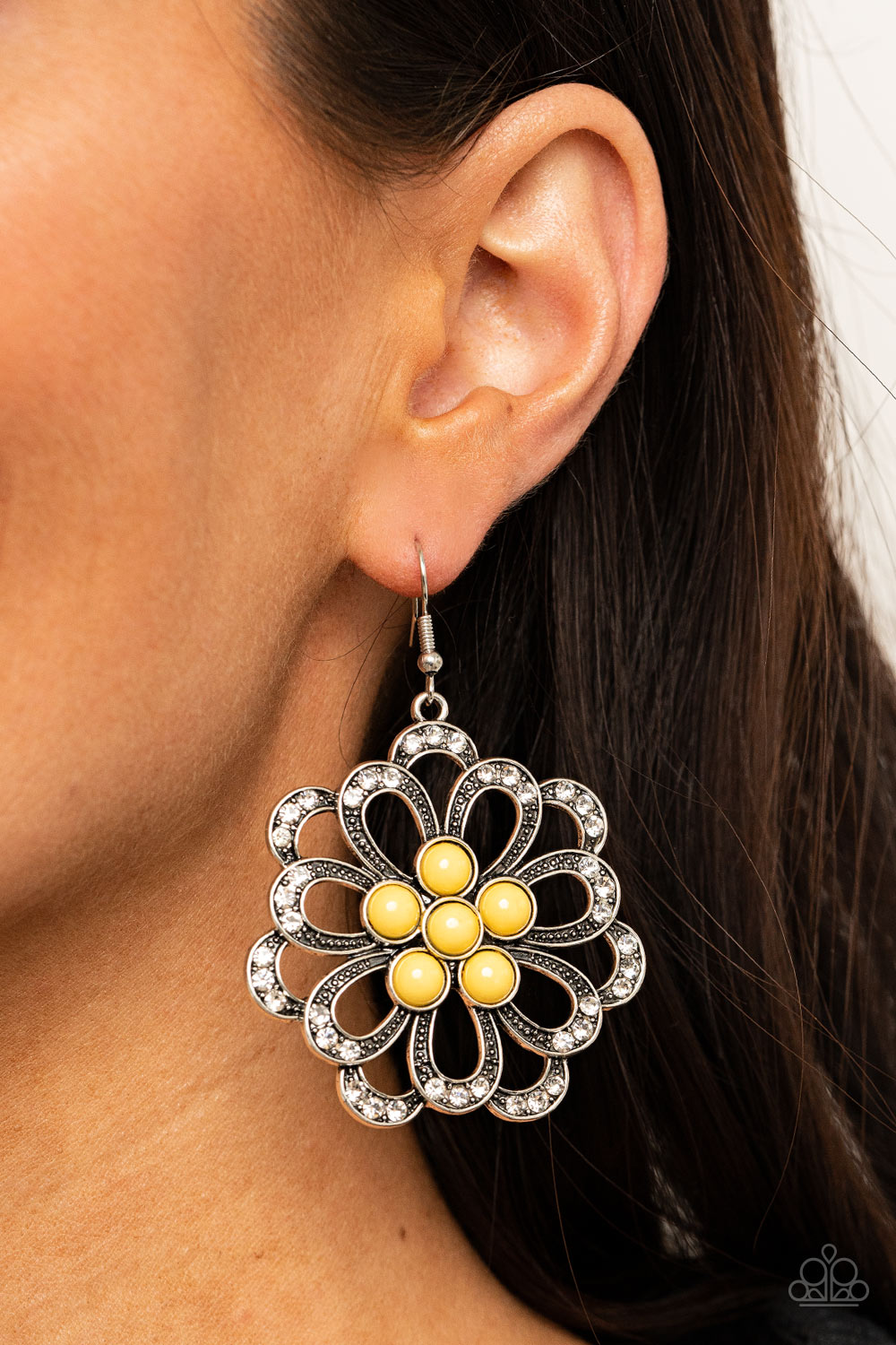 Paparazzi ♥ Dazzling Dewdrops - Yellow ♥  Earrings