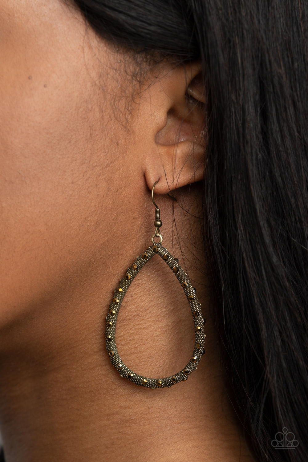 Paparazzi ♥ Standout Sparkle - Brass ♥  Earrings