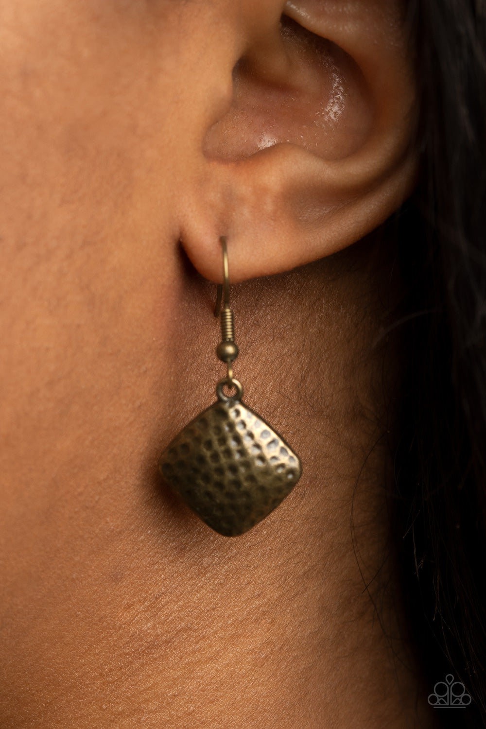 Paparazzi ♥ Keeping It RELIC - Brass ♥  Necklace