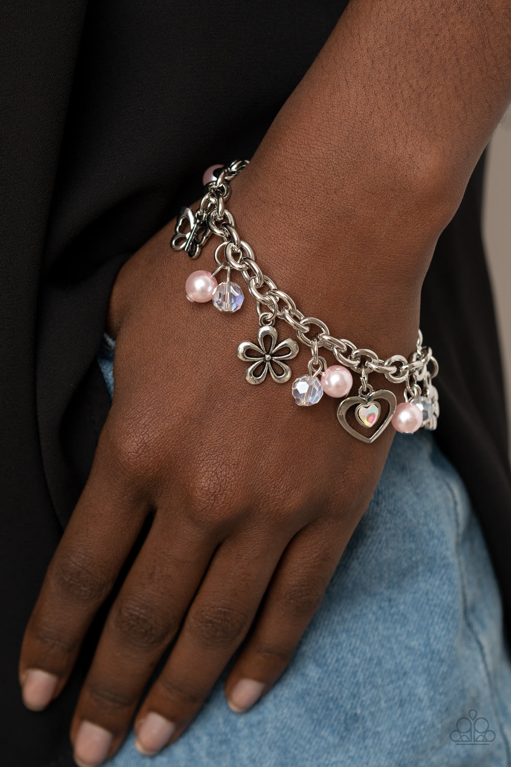 Paparazzi ♥ Retreat into Romance - Pink ♥  Bracelet