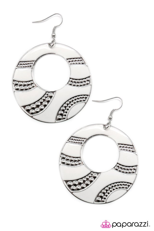 Paparazzi ♥ Dazed and Confused - White ♥ Earrings