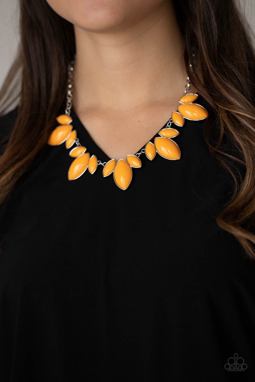 Paparazzi ♥ Viva La Vacation - Orange ♥  Necklace
