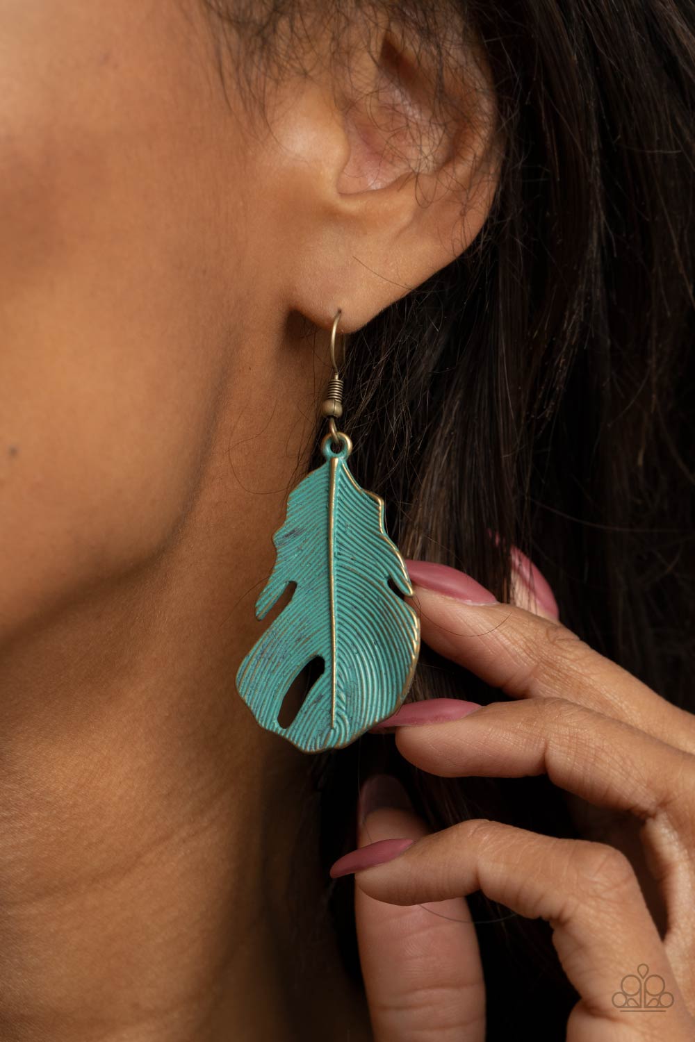 Paparazzi ♥ Heads QUILL Roll - Brass ♥  Earrings