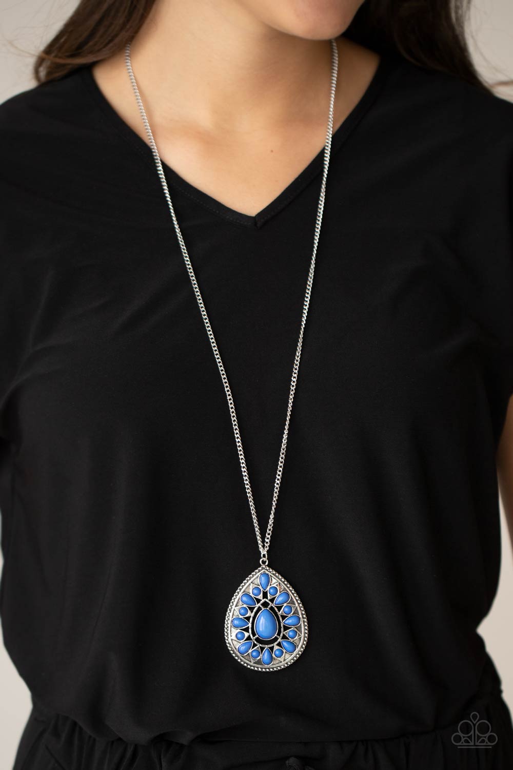 Paparazzi ♥ Retro Prairies - Blue ♥  Necklace