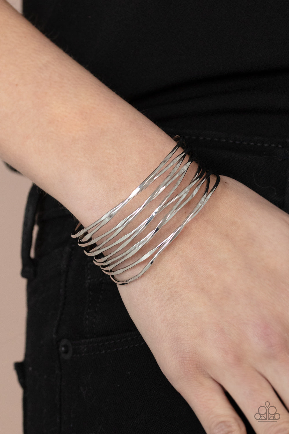 Paparazzi ♥ Nerves of Steel - Silver ♥  Bracelet