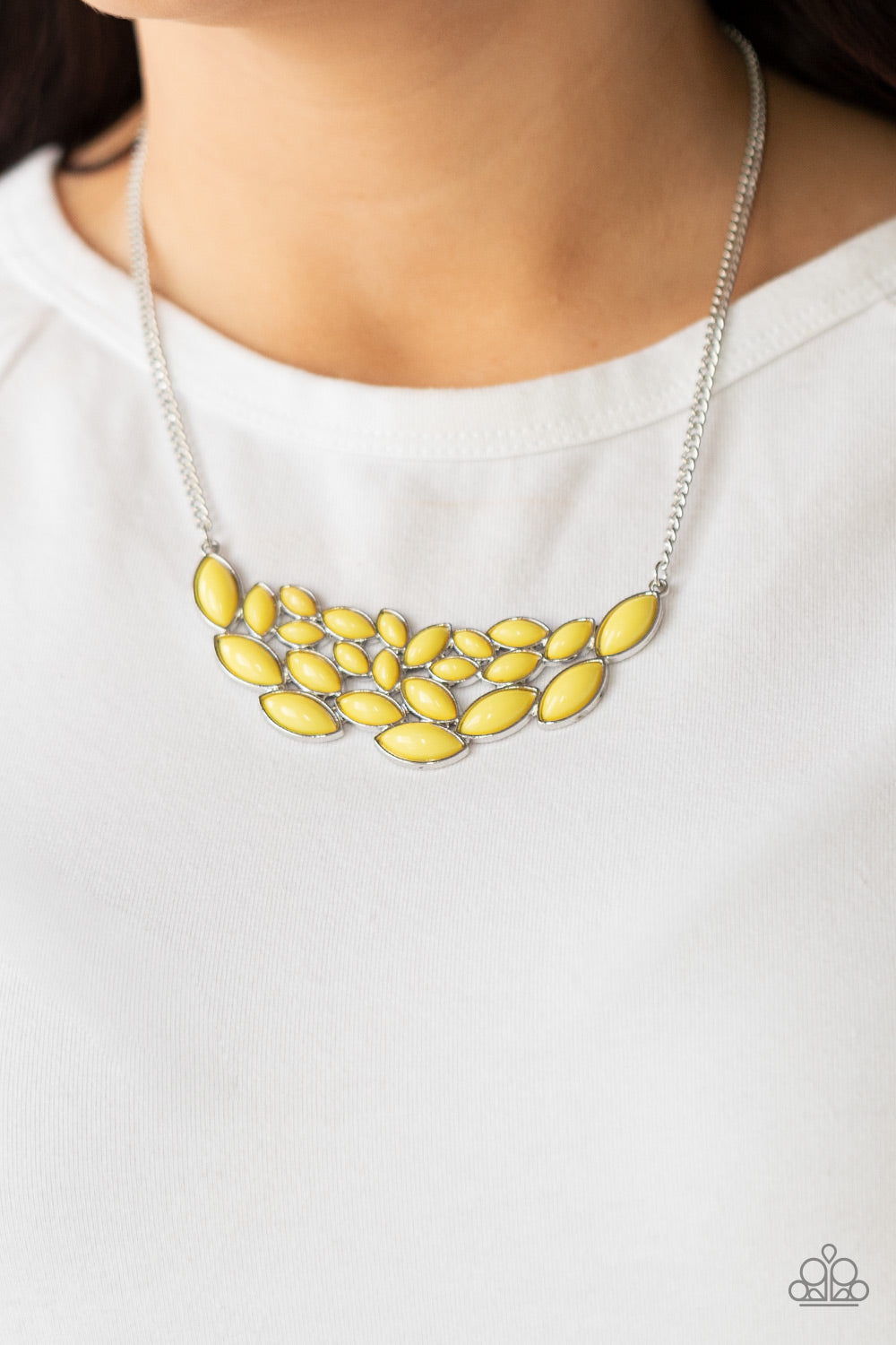 Paparazzi ♥ Eden Escape - Yellow ♥  Necklace