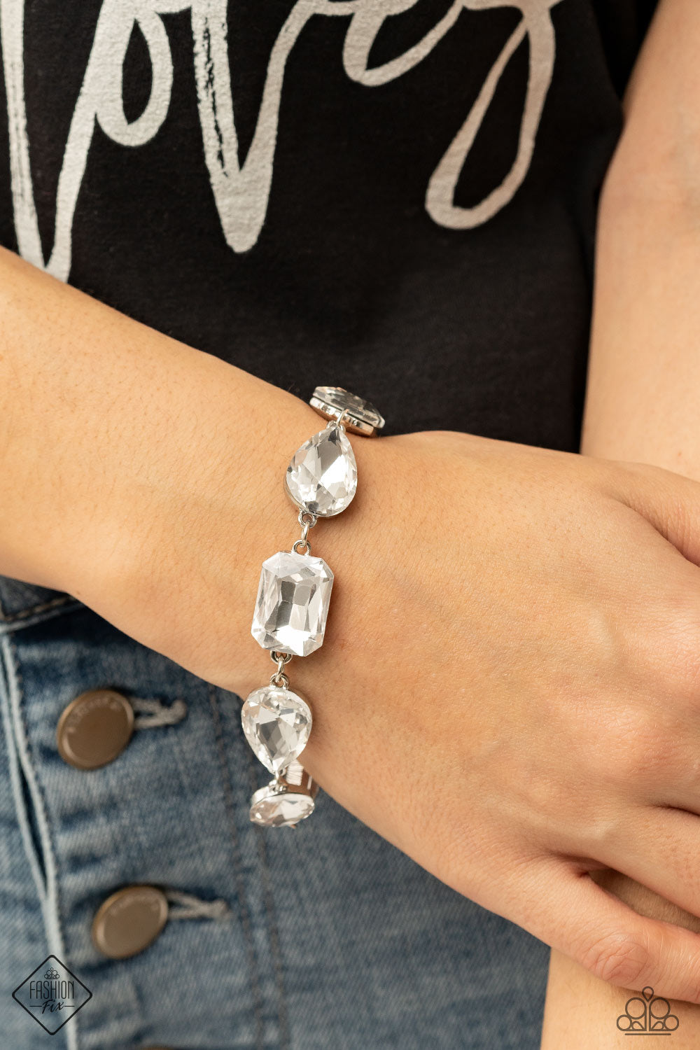 Paparazzi ♥ Cosmic Treasure Chest - White ♥  Bracelet