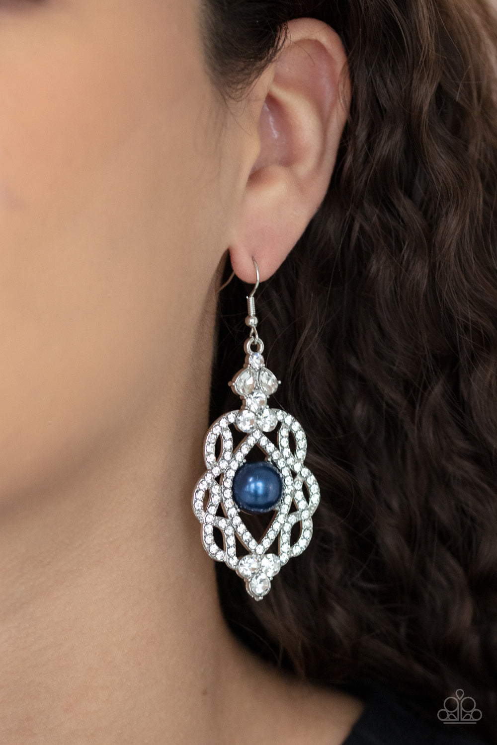 Paparazzi ♥ Rhinestone Renaissance - Blue ♥  Earrings