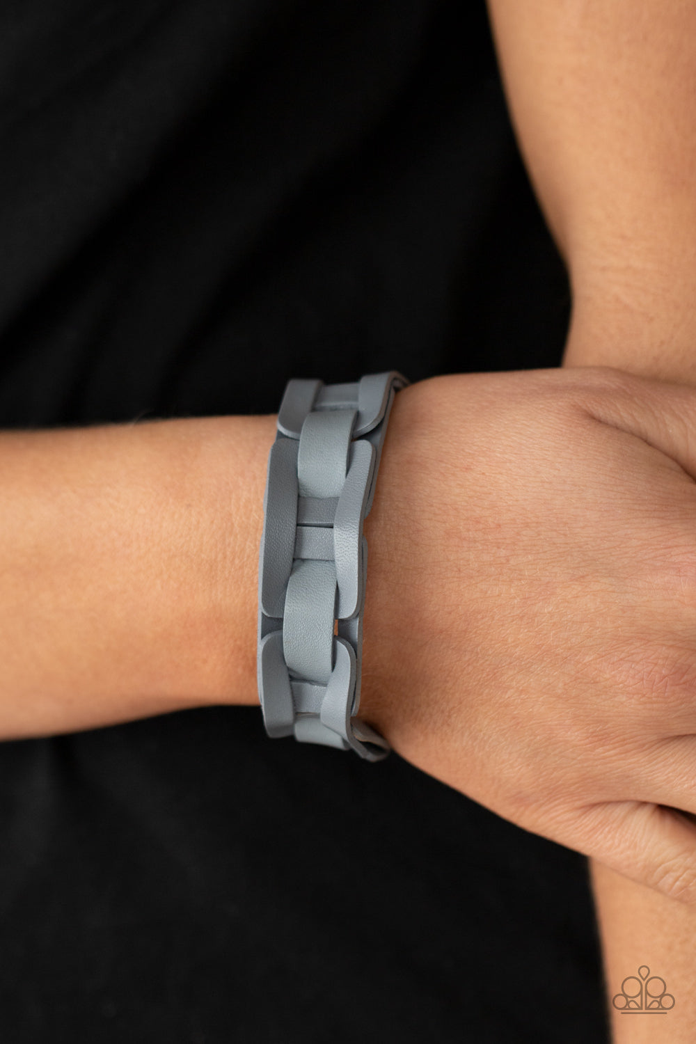 Paparazzi ♥ Garage Band Grunge - Silver ♥  Bracelet