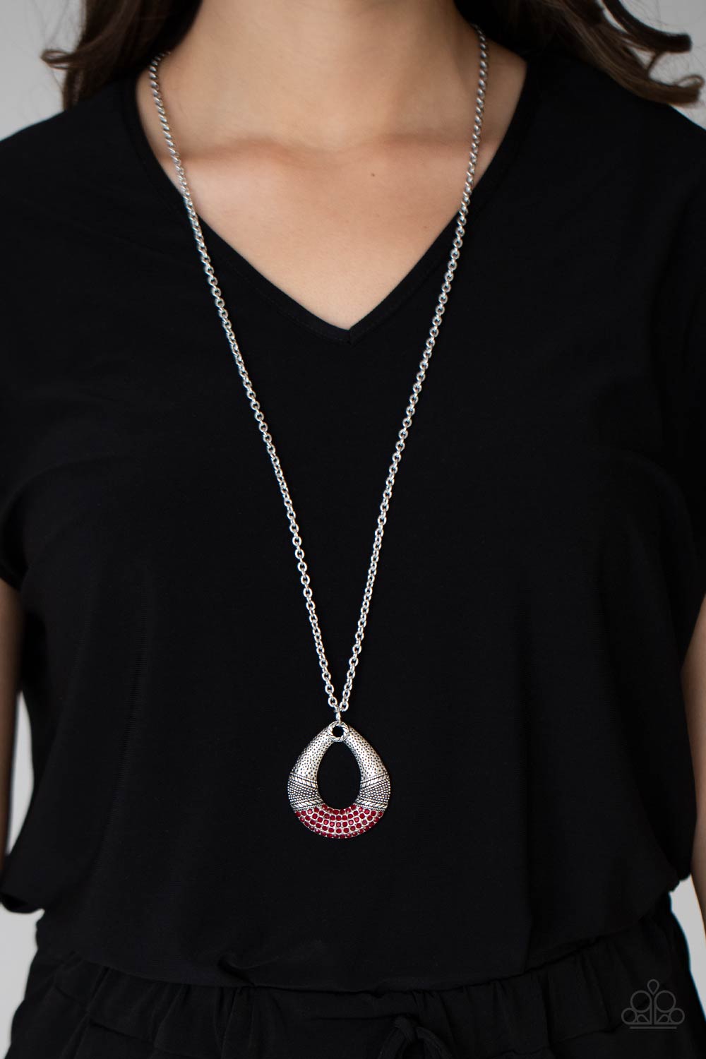 Paparazzi ♥ Glitz and Grind - Red ♥  Necklace