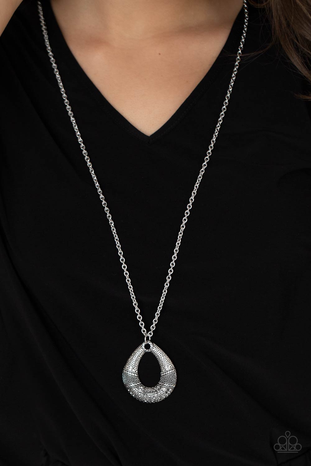 Paparazzi ♥ Glitz and Grind - Silver ♥  Necklace