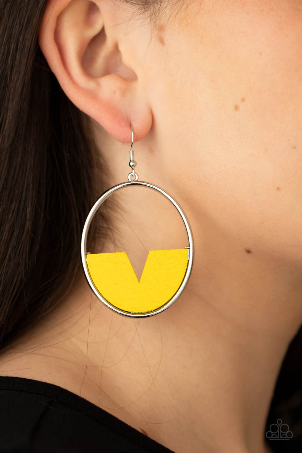 Paparazzi ♥ Island Breeze - Yellow ♥  Earrings
