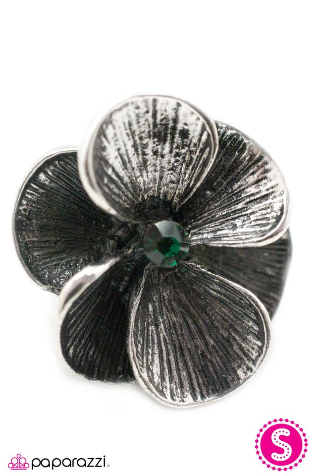 Paparazzi ♥ Dirty Dancing - Green ♥ Ring