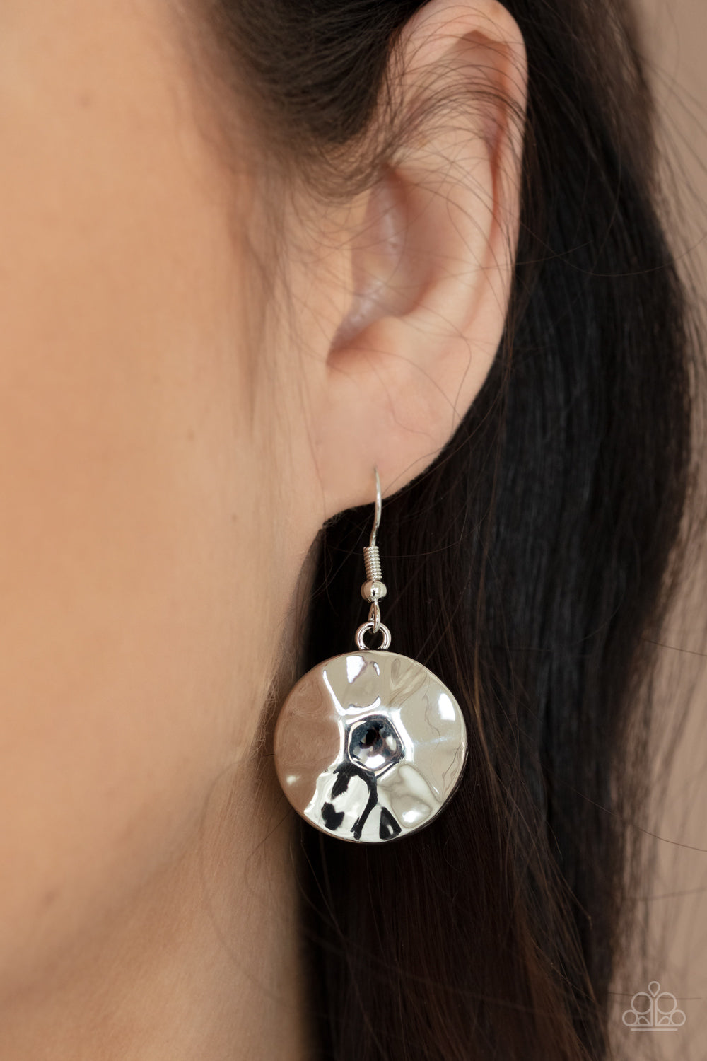 Paparazzi ♥ Token Treasure - Black ♥  Necklace