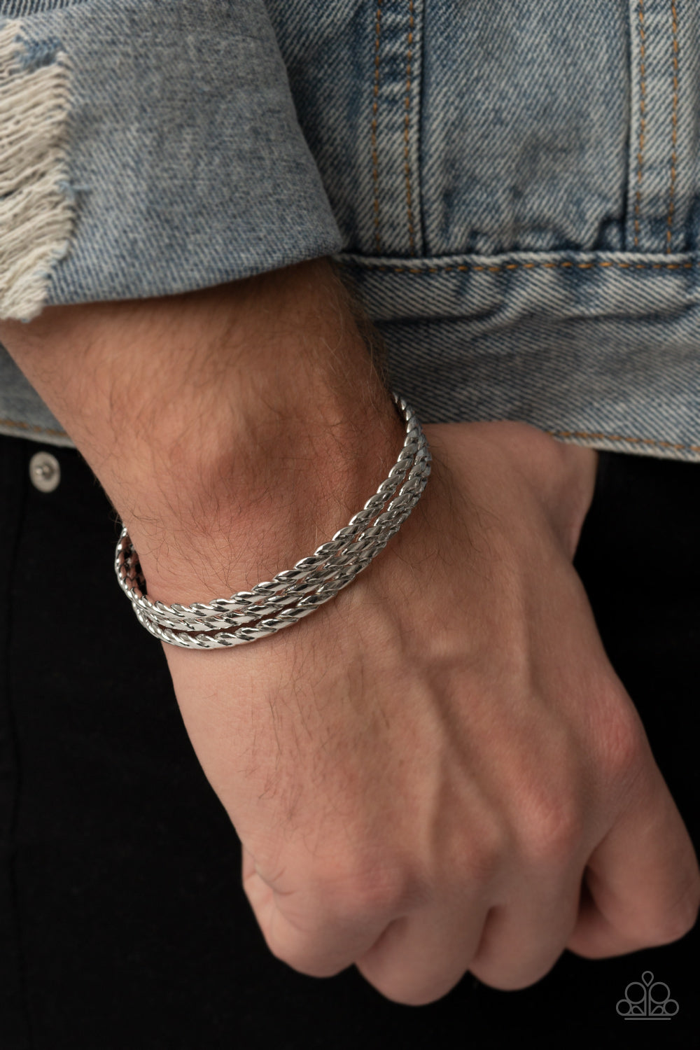Paparazzi ♥ Line of Scrimmage - Silver ♥  Mens Bracelet