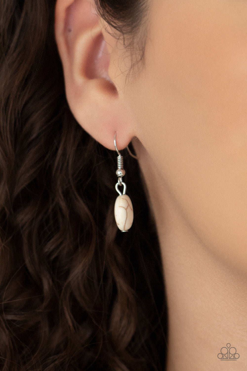 Paparazzi ♥ EPICENTER of Attention - White ♥  Necklace